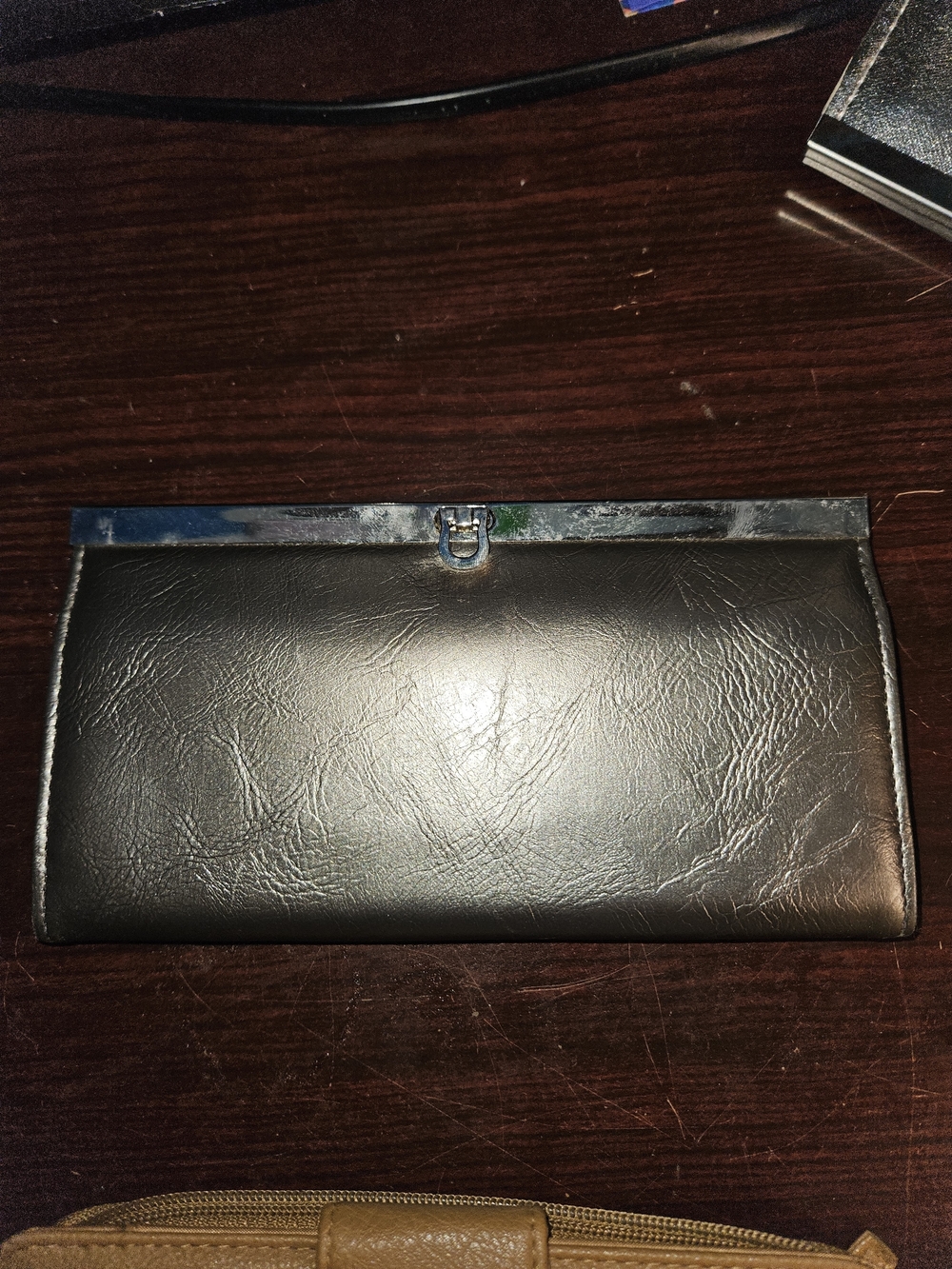 Classic Silver Leather Clutch Wallet